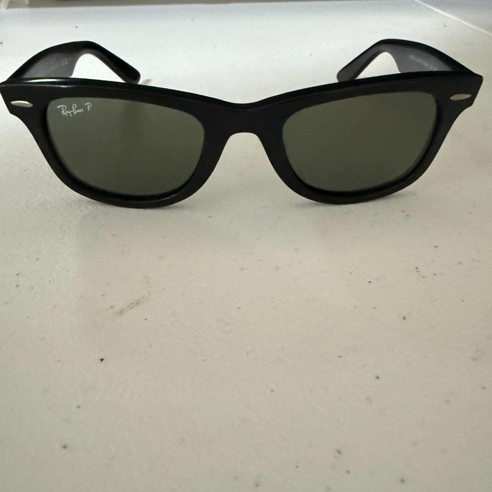 Rayban classic wayfarer polarized RB2140